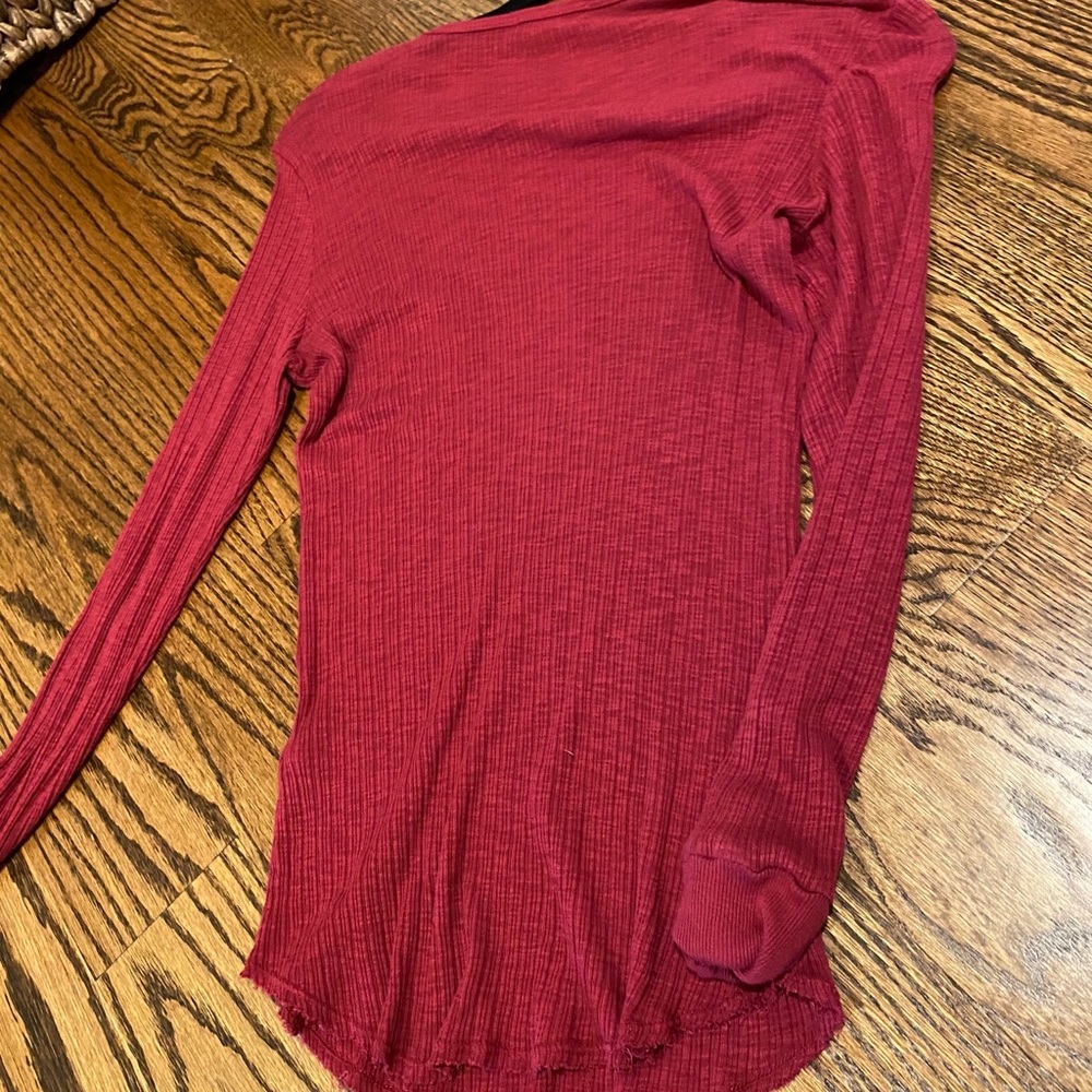 Sundry long sleeve with distressed bottom - Picture 5 of 6